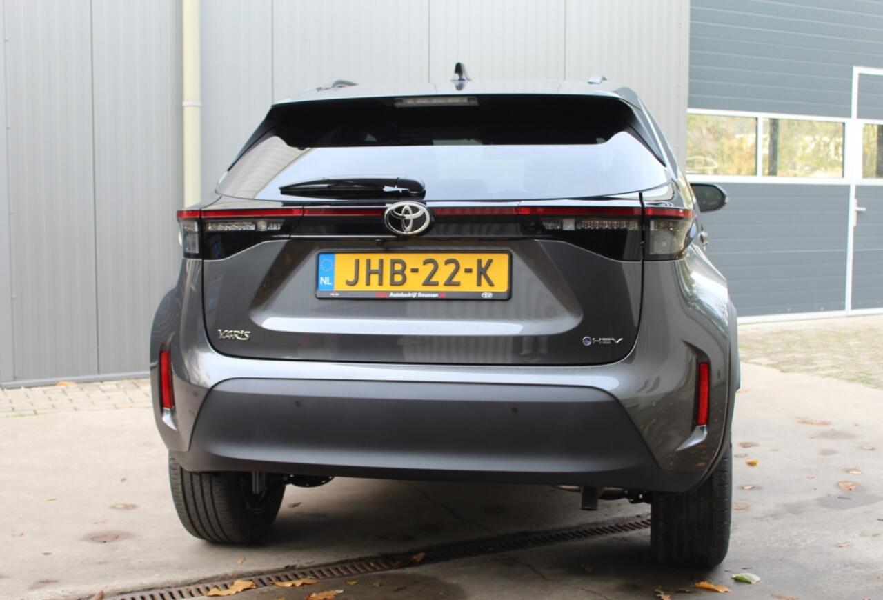 Toyota YARIS Cross 1.5 Hybrid 130 Dynamic Comfort pakket PDC/BSM/Winter