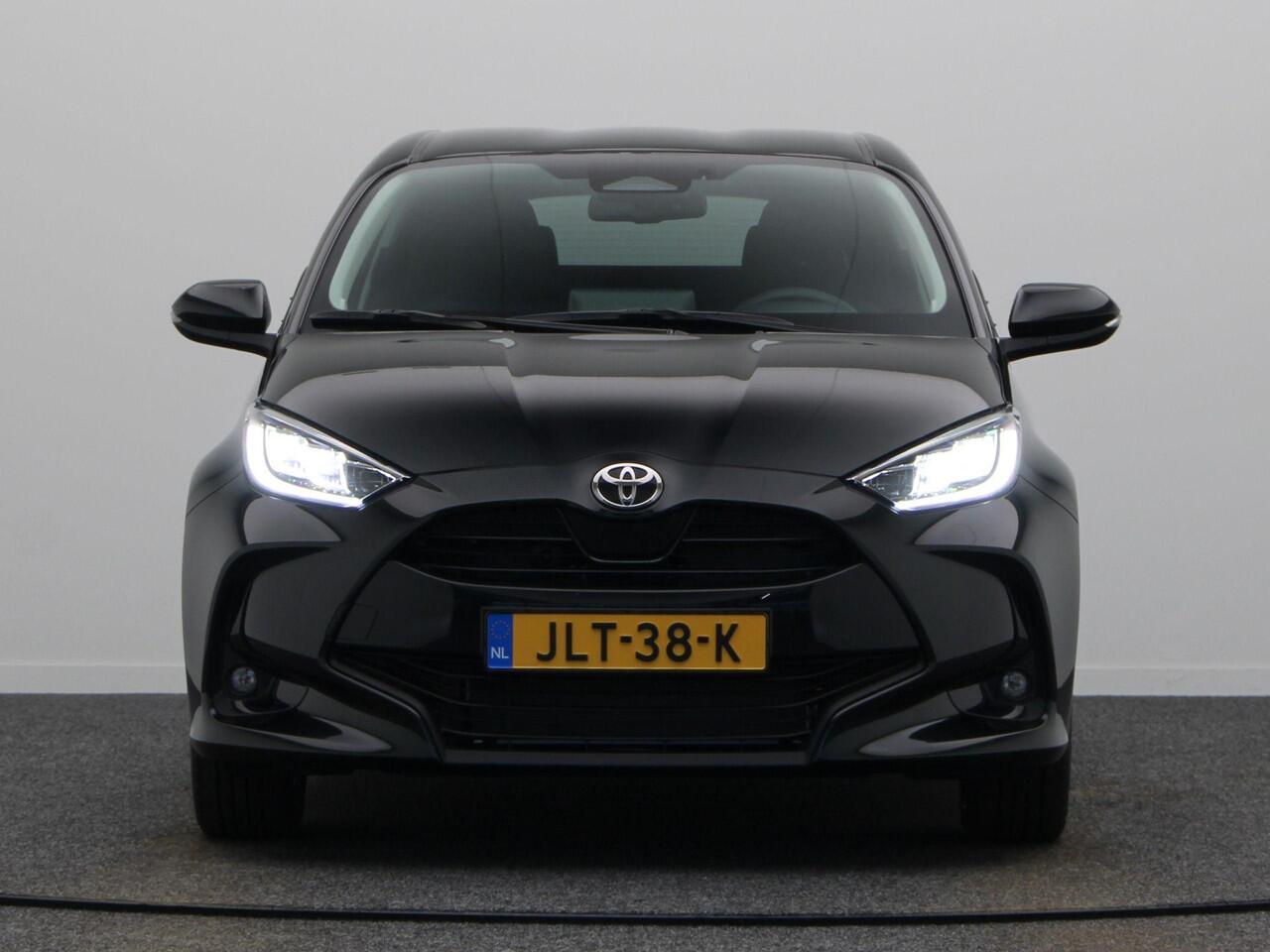 Toyota YARIS 1.5 Hybrid 115 Dynamic | Stoel en Stuurverwarming | Climate Control | Adaptieve Cruise Control | Achteruitrijcamera |