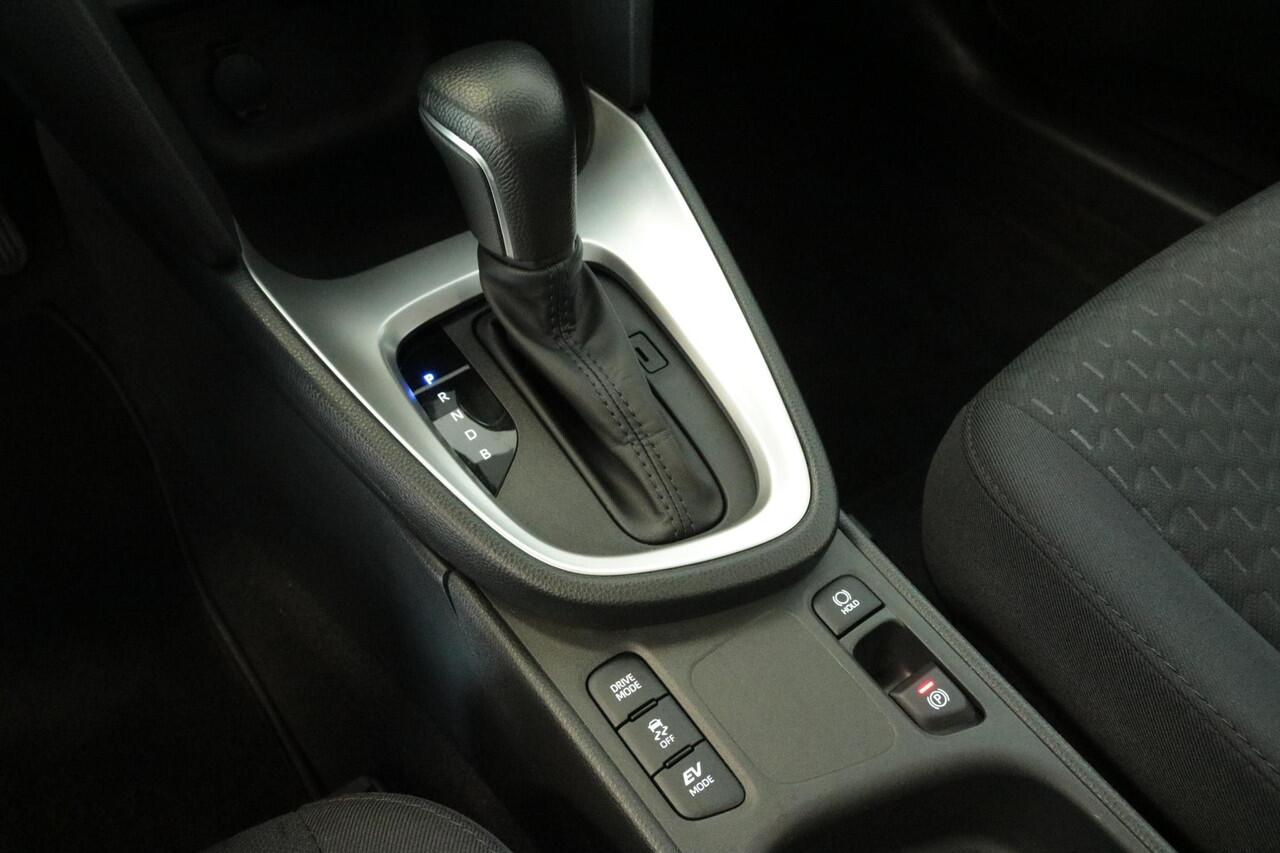 Toyota YARIS Cross 1.5 Hybrid 116 Active Limited, All Season banden , Stoelverwarming, Lichtmetalen velgen