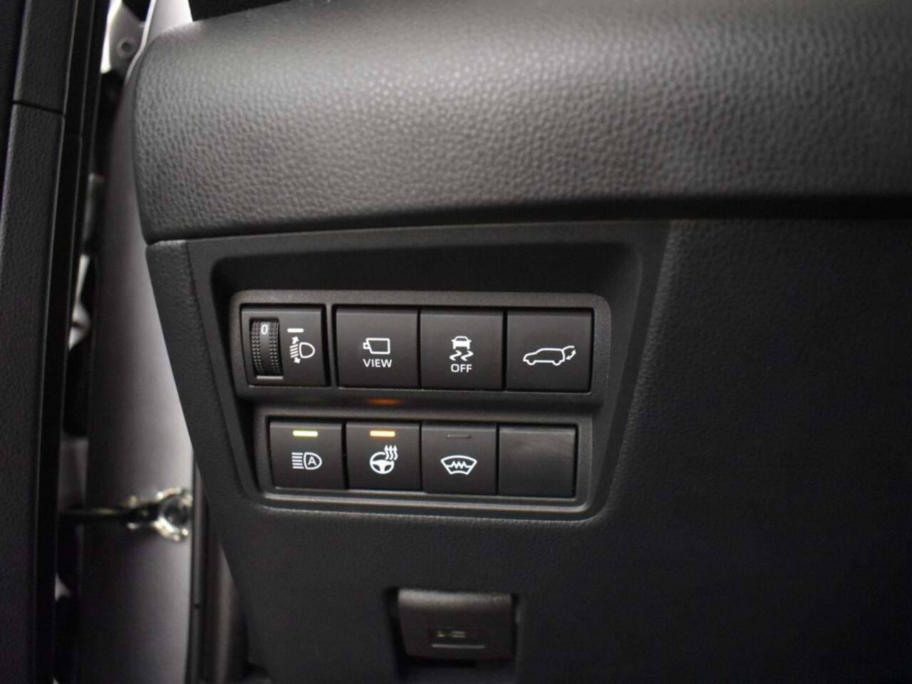 Toyota YARIS Cross 1.5 Hybrid 130 Premiere Edition | Innovation Pack | JBL audio |