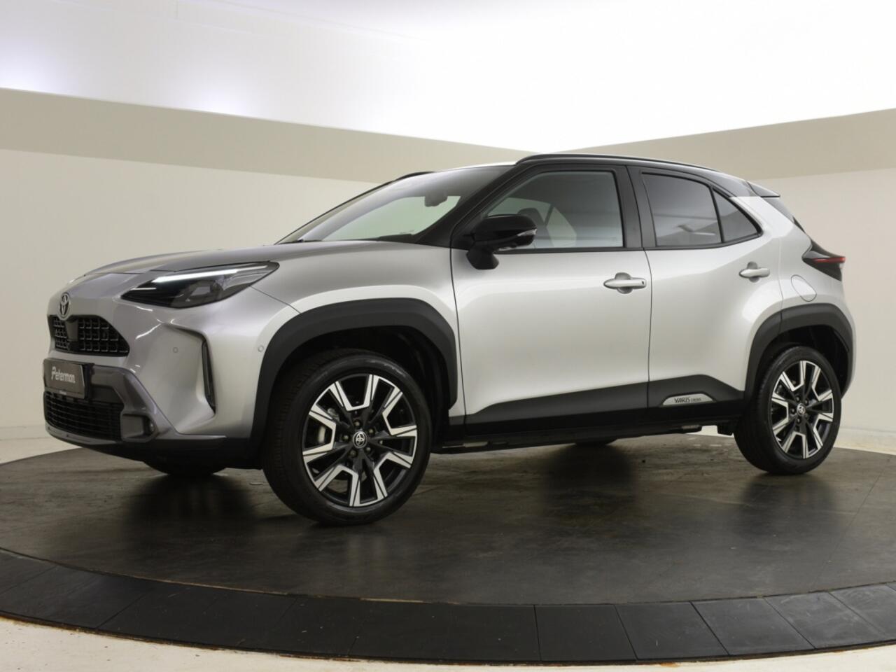 Toyota YARIS Cross 1.5 Hybrid 130 Premiere Edition | Innovation Pack | JBL audio |