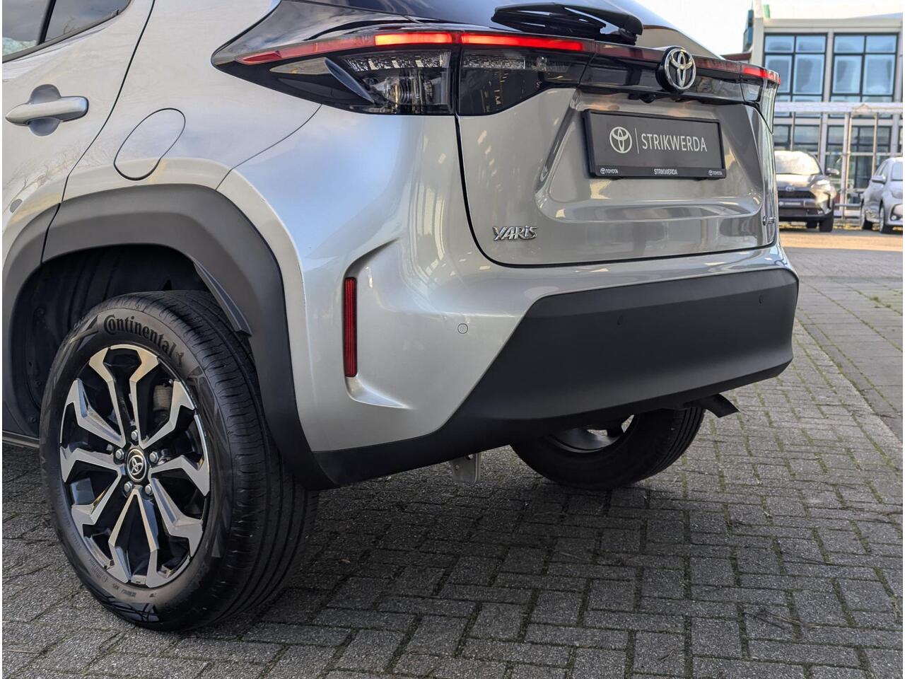 Toyota YARIS Cross 1.5 Hybrid 115 Dynamic Plus | Stoel- stuurverwarming | Keyless | Camera | PDC V+A | ACC | 10,5" Multimedia