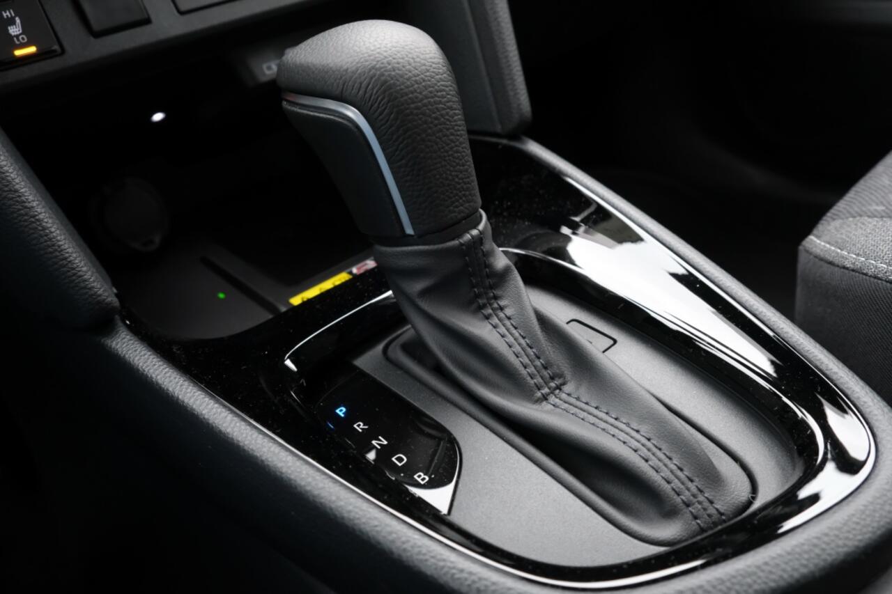 Toyota YARIS Cross 1.5 Hybrid 115 Dynamic Automaat | Comfort Pack | Parkeer sensore