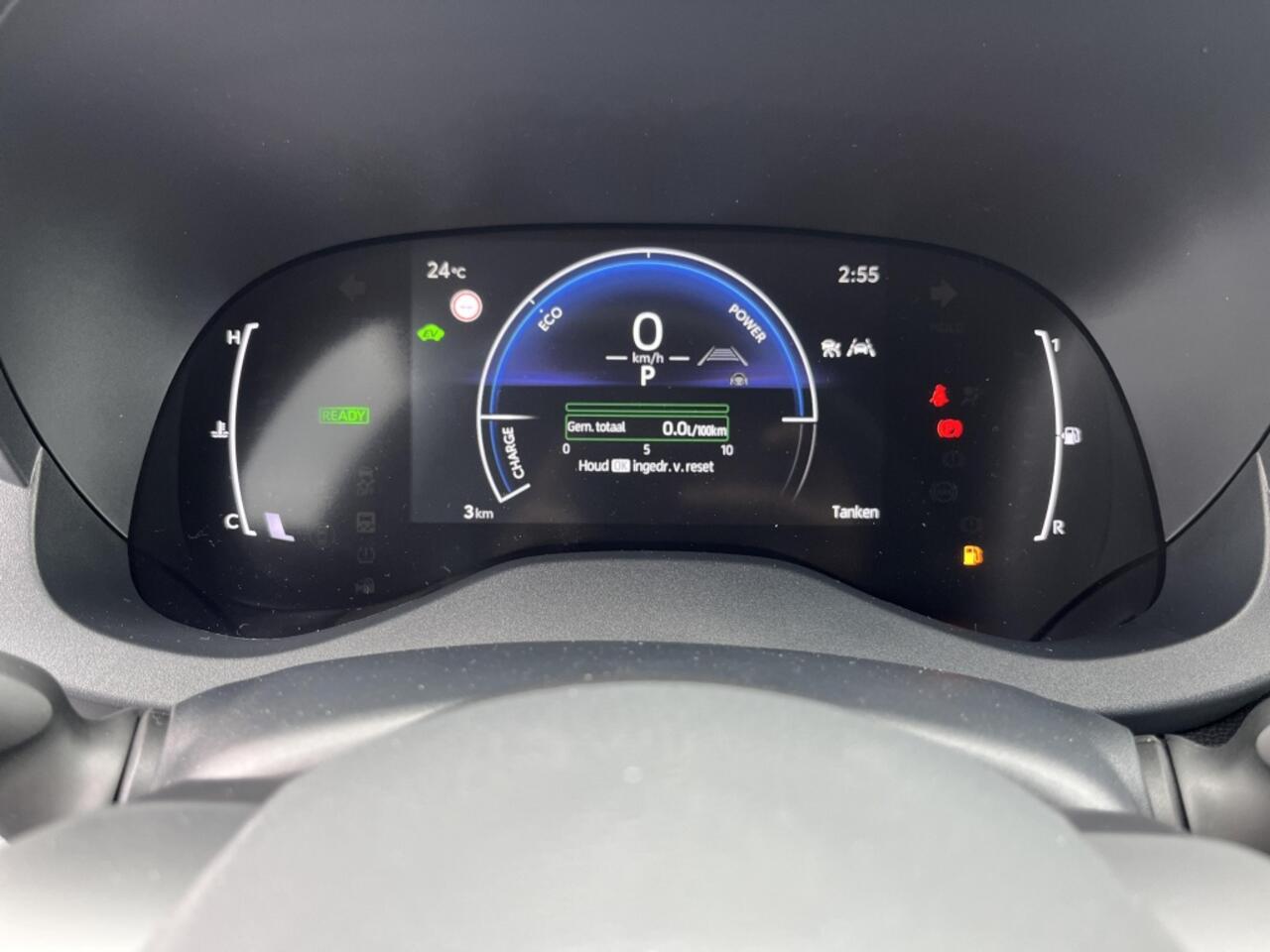 Toyota YARIS Cross 1.5 Hybride 130 pk Black Edition, Safety + Winter pakket.