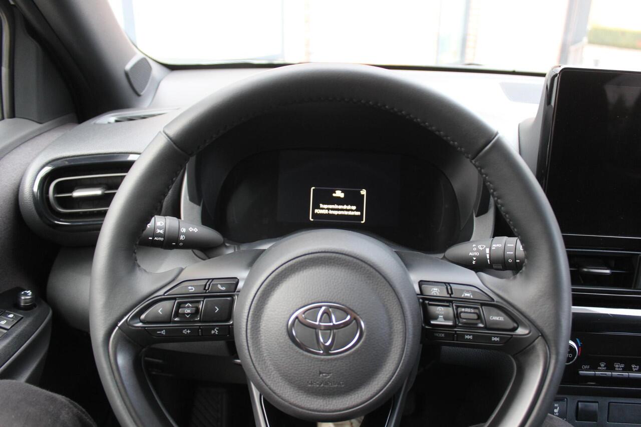 Toyota YARIS Cross 1.5 Hybrid 115 Dynamic Navi/Carplay, Keyless Entry/start, WinterPack, LED, NIEUW!!