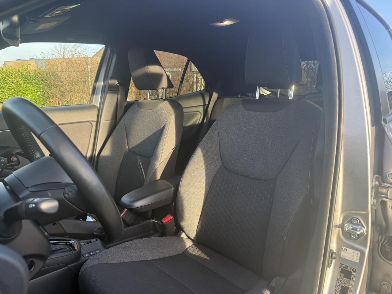 Toyota YARIS Cross 1.5 Hybrid 115 Dynamic | Stoel- stuurverwarming | Keyless | Camera | ACC | 10,5" Multimedia