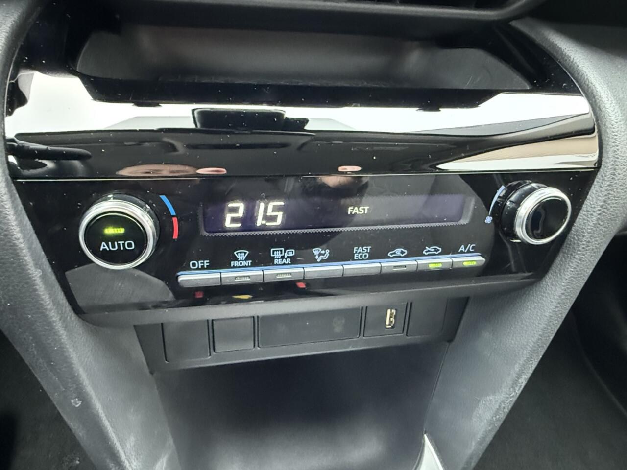 Toyota YARIS Cross 1.5 Hybrid Active | Parkeersensoren V+A | Carplay