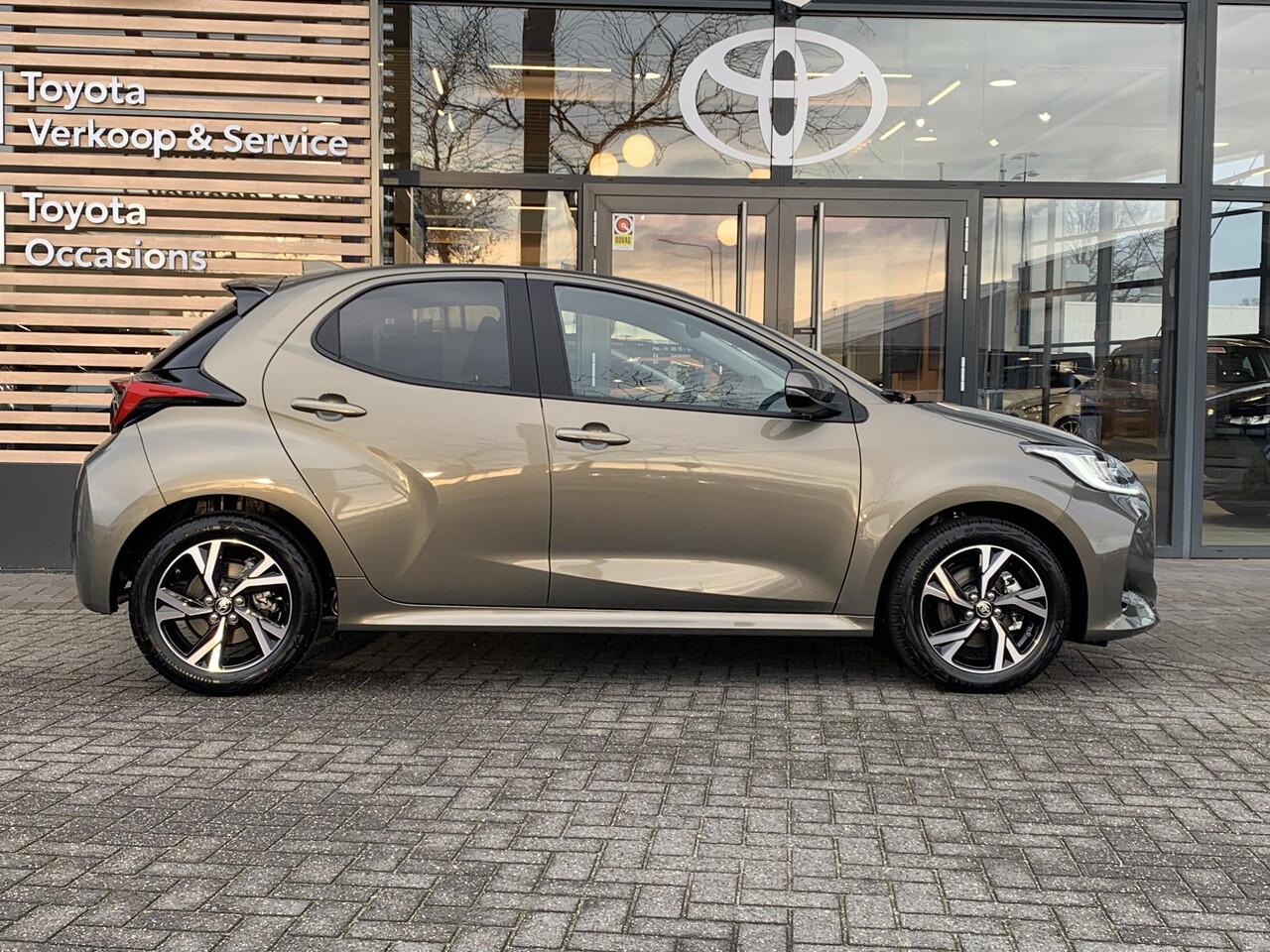 Toyota YARIS 1.5 Hybrid 115 Dynamic