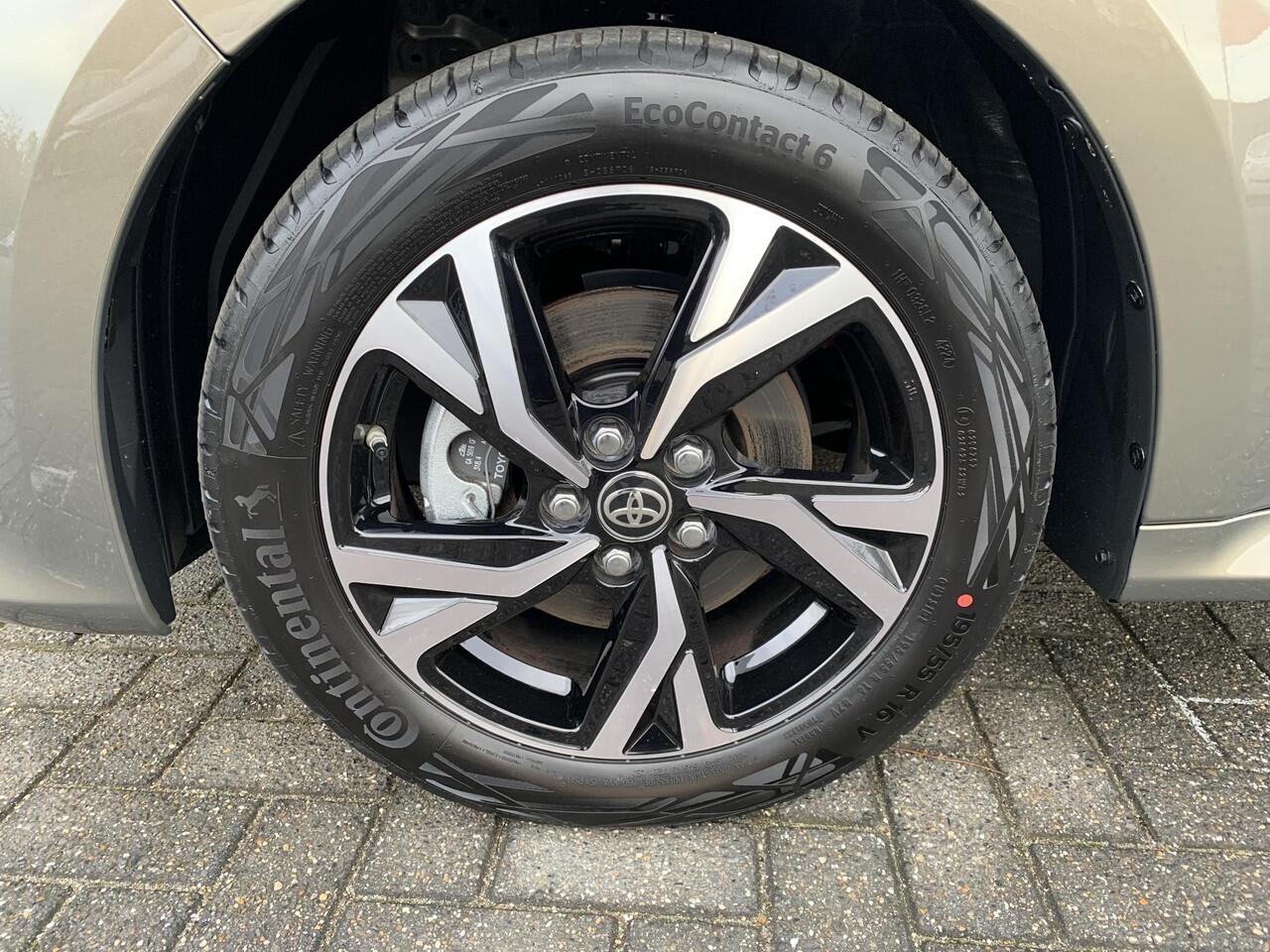 Toyota YARIS 1.5 Hybrid 115 Dynamic