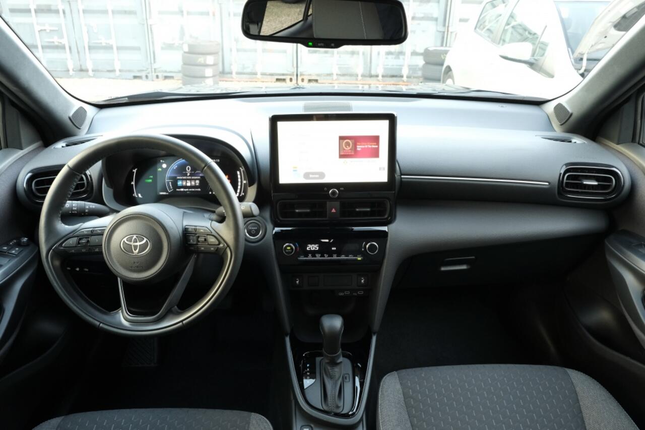 Toyota YARIS Cross 1.5 Hybrid 115 First Edition Automaat | Comfort pack | Parkeer s
