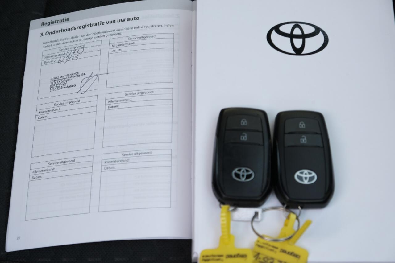 Toyota YARIS Cross 1.5 Hybrid 115 First Edition Automaat | Comfort pack | Parkeer s