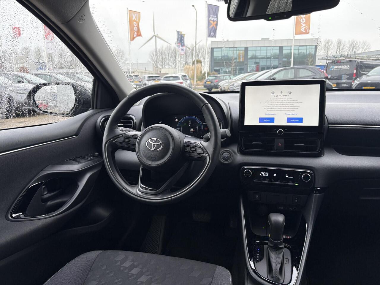 Toyota YARIS 1.5 Hybrid 115 Dynamic