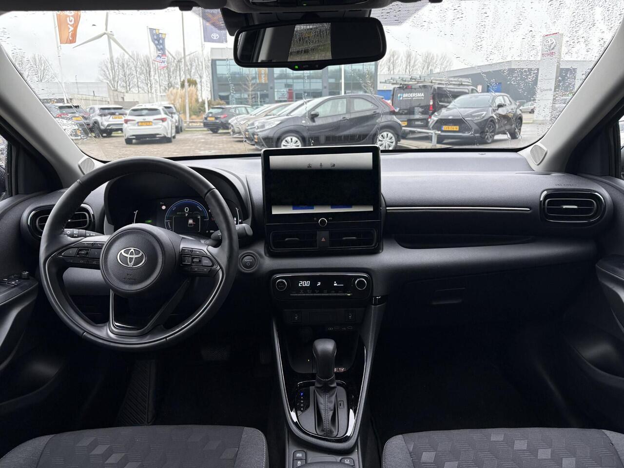 Toyota YARIS 1.5 Hybrid 115 Dynamic