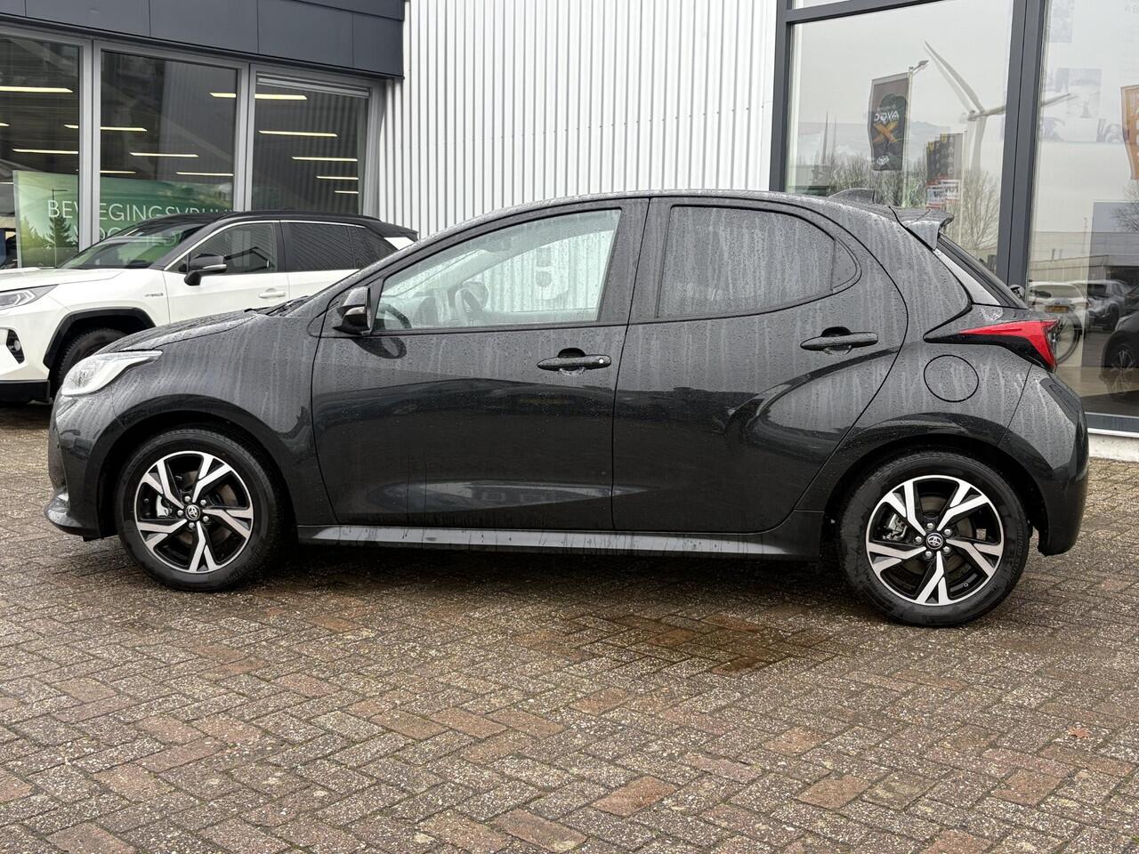 Toyota YARIS 1.5 Hybrid 115 Dynamic