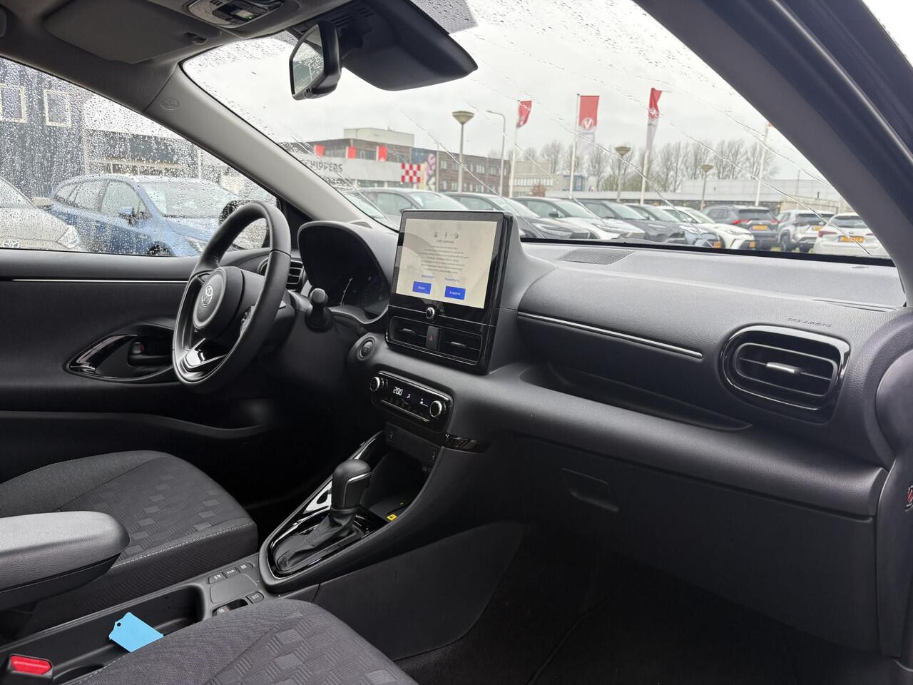 Toyota YARIS 1.5 Hybrid 115 Dynamic