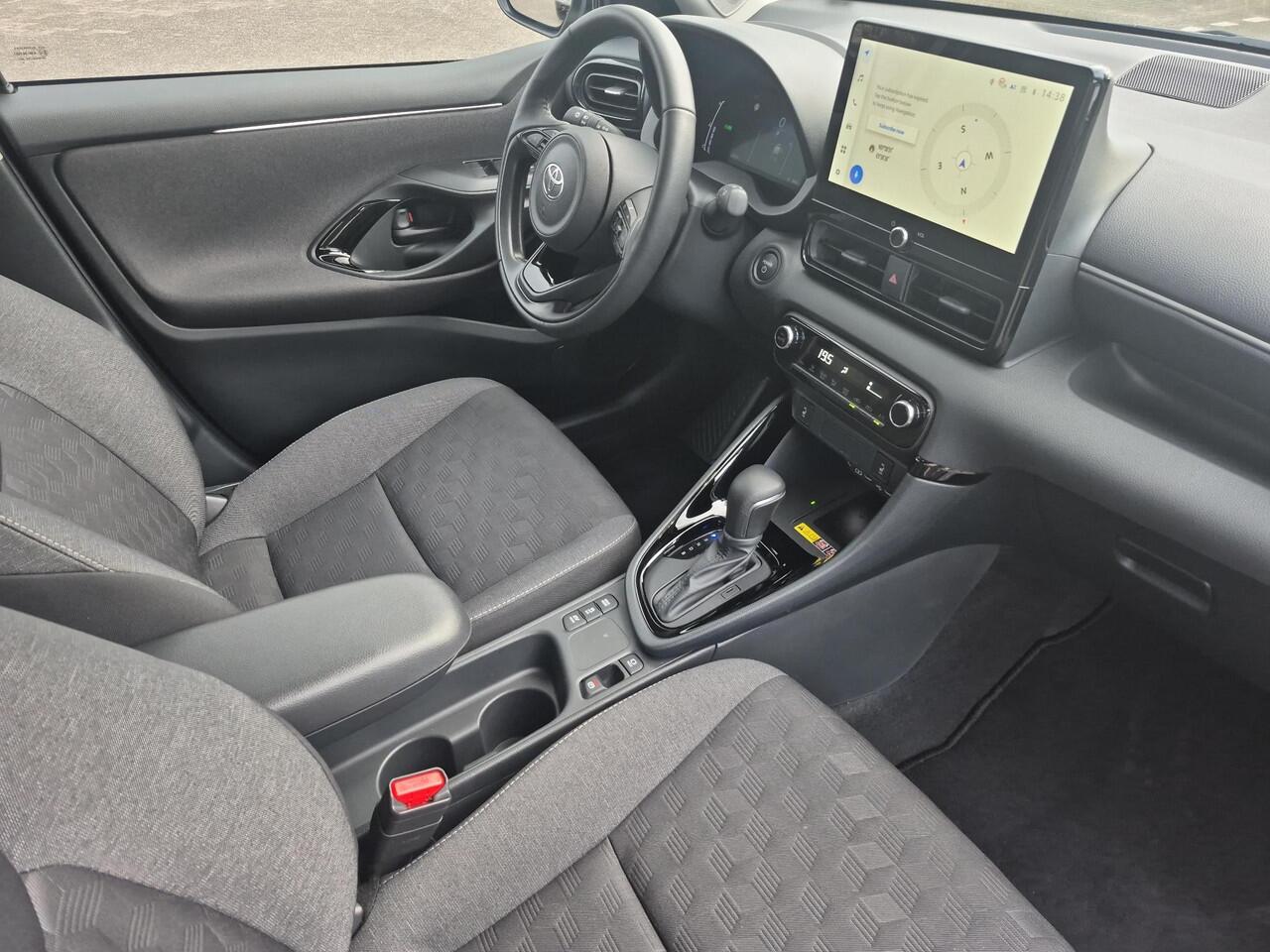 Toyota YARIS 1.5 Hybrid 115 Dynamic | Navigatie | Apple CarPlay/Android auto | Achteruitrijcamera | Comfort Pack