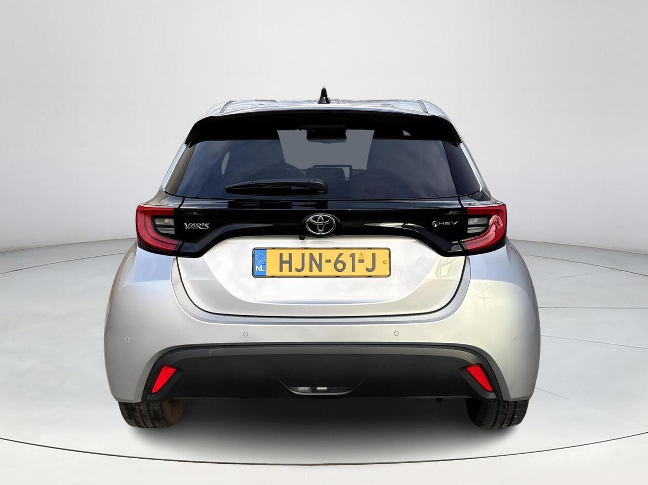 Toyota YARIS 1.5 Hybrid 115 Dynamic **DODEHOEK DETECTIE/ STUURVERWARMING/ PARKEERSENSOREN**