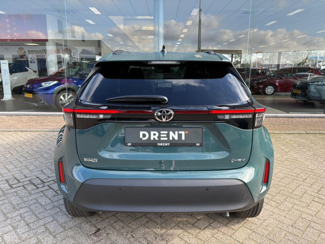 Toyota YARIS Cross 1.5 Hybrid 130 Dynamic | Comfort Pack | Sensoren v/a | Stoelverw