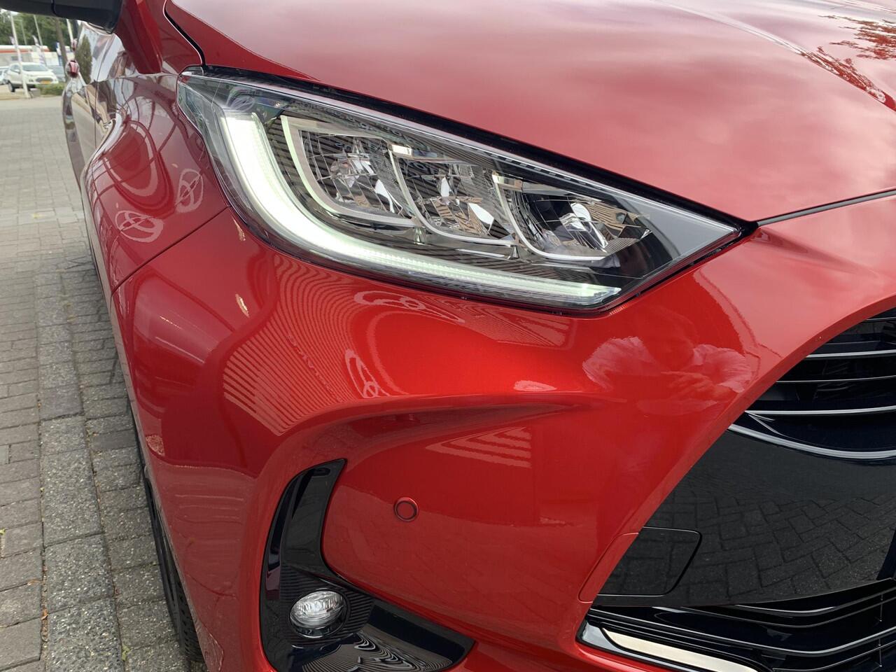 Toyota YARIS 1.5 Hybrid 130 Executive RIJKLAAR |DEMO