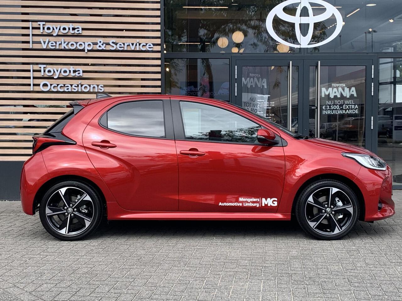 Toyota YARIS 1.5 Hybrid 130 Executive RIJKLAAR |DEMO