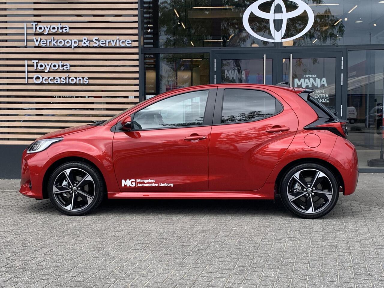 Toyota YARIS 1.5 Hybrid 130 Executive RIJKLAAR |DEMO