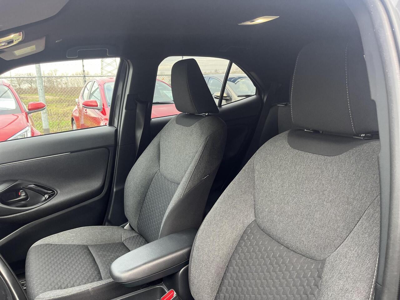 Toyota YARIS Cross 1.5 Hybrid 115 First Edition | All-in prijs | Automaat | Apple/android auto | Parkeersensoren