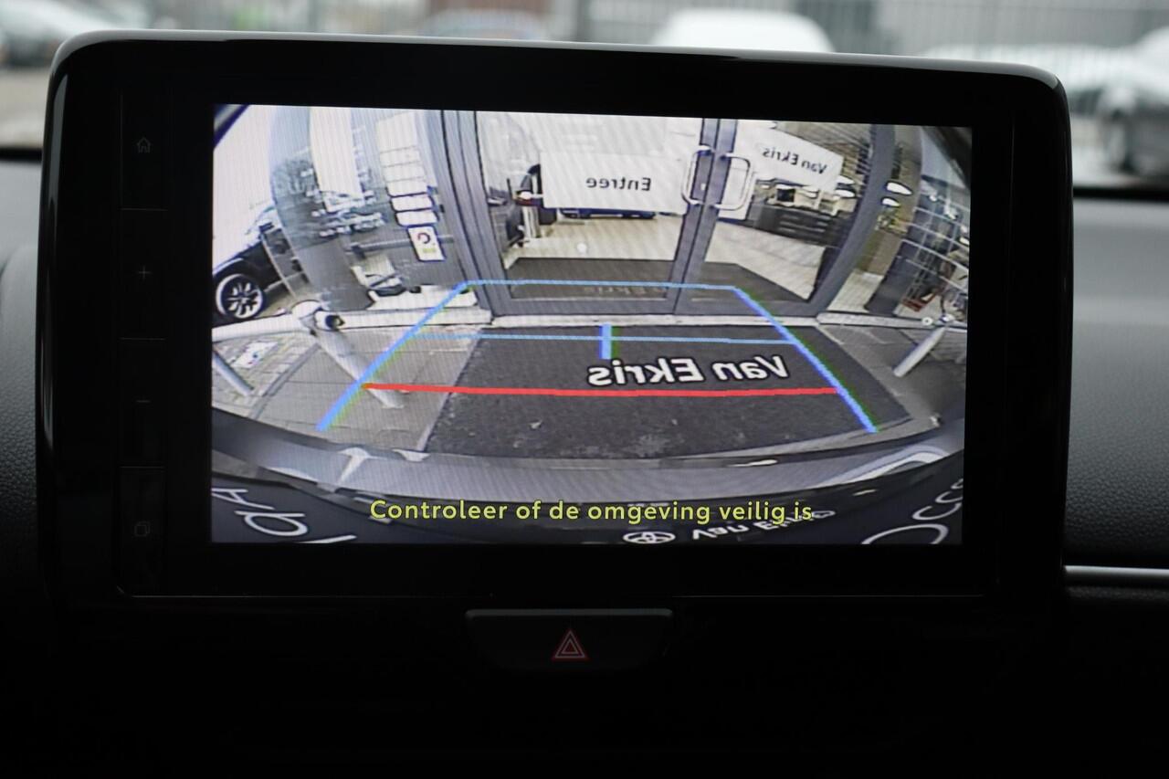 Toyota YARIS 1.5 Hybrid 115 Dynamic , Comfort Pakket , Stoel- en stuurverwarming , Parkeersensoren