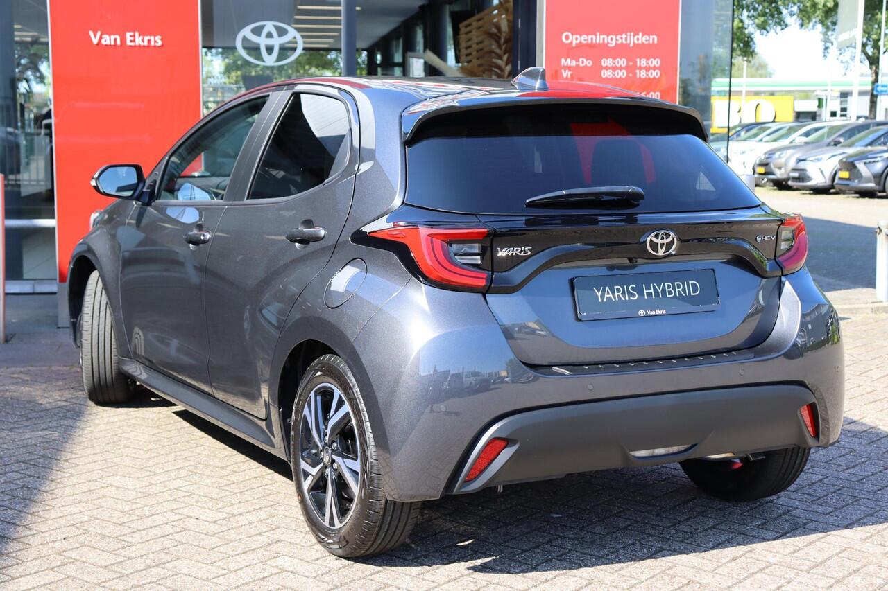 Toyota YARIS 1.5 Hybrid 115 Dynamic , Comfort Pakket , Stoel- en stuurverwarming , Parkeersensoren
