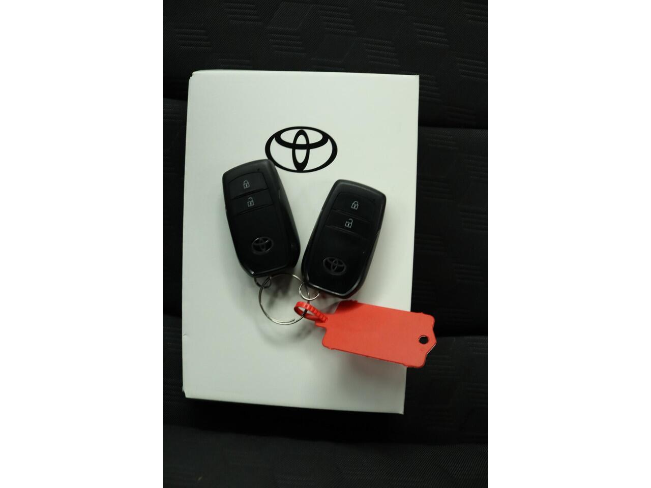 Toyota YARIS 1.5 Hybrid 115 Dynamic | Airco | Adaptive Cruise Control | Achteruitrijcamera | Keyless Entry | Apple Carplay | Android Auto |