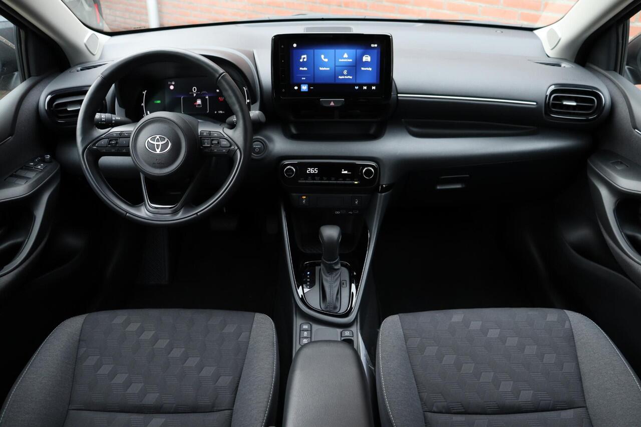 Toyota YARIS 1.5 Hybrid 115 Dynamic Comfort Pakket Stuurverwarming, Parkeersensoren
