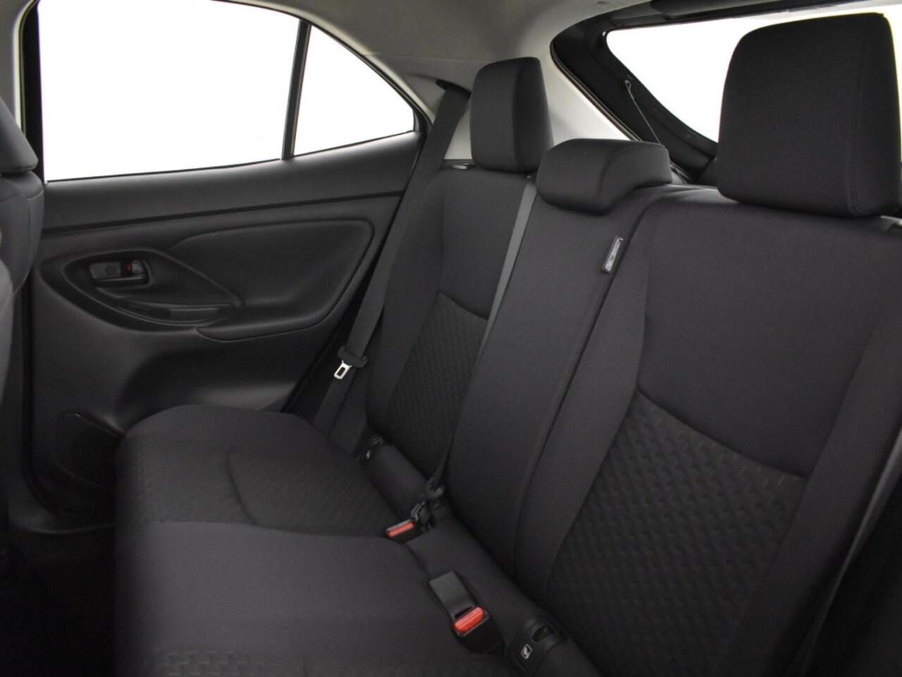 Toyota YARIS Cross 1.5 Hybrid 115 Active | Stoel & Stuurverwarming |