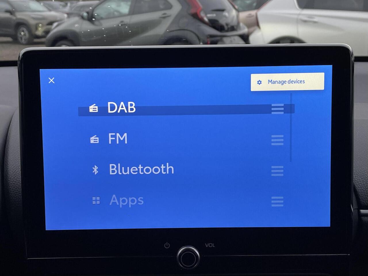 Toyota YARIS Cross 1.5 Hybrid 115 Dynamic **COMFORT PACK/ DODEHOEK DETECTIE/ STUURVERWARMING/ PARKEERSENSOREN**