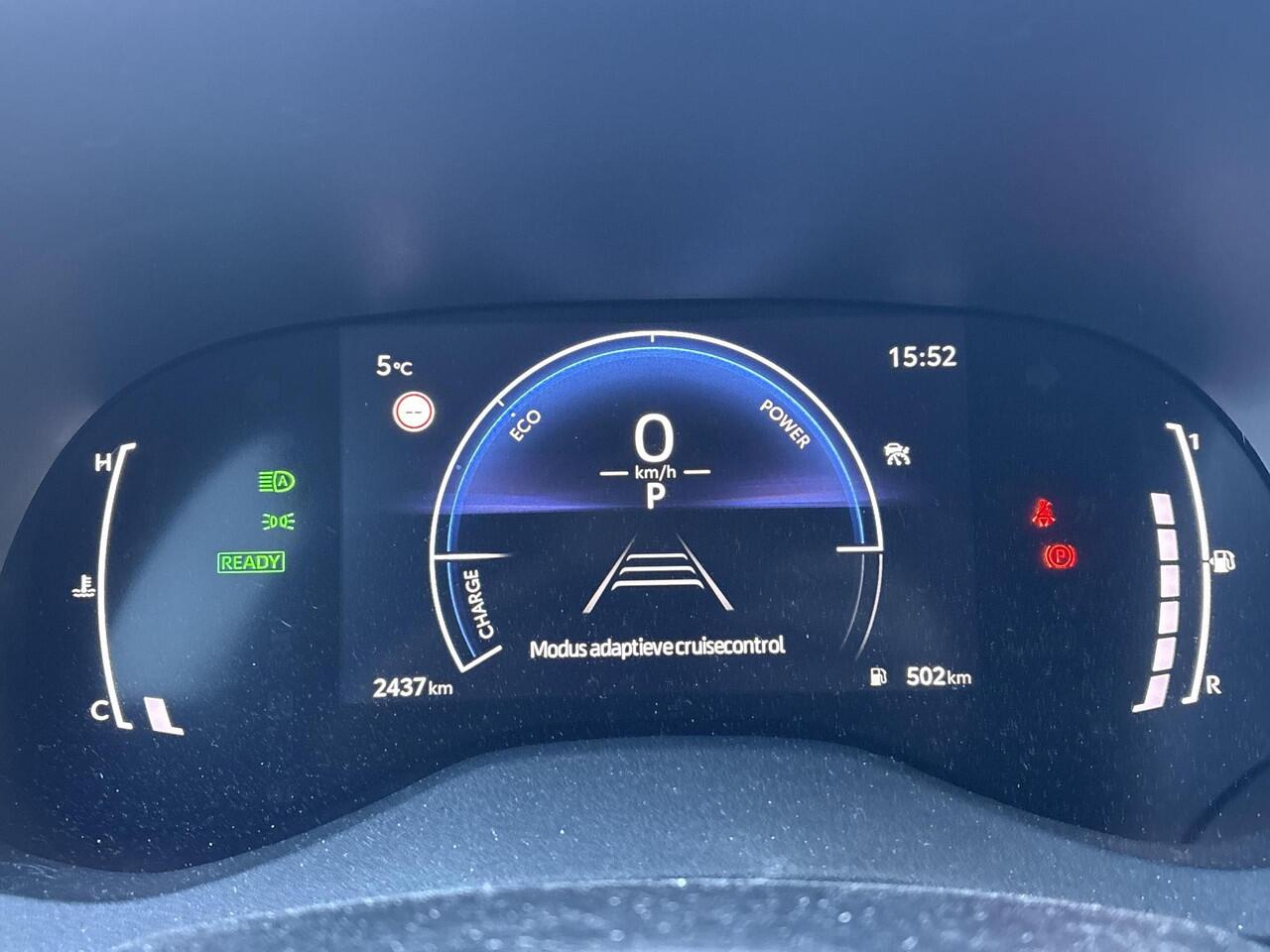 Toyota YARIS Cross 1.5 Hybrid 115 Dynamic **COMFORT PACK/ DODEHOEK DETECTIE/ STUURVERWARMING/ PARKEERSENSOREN**