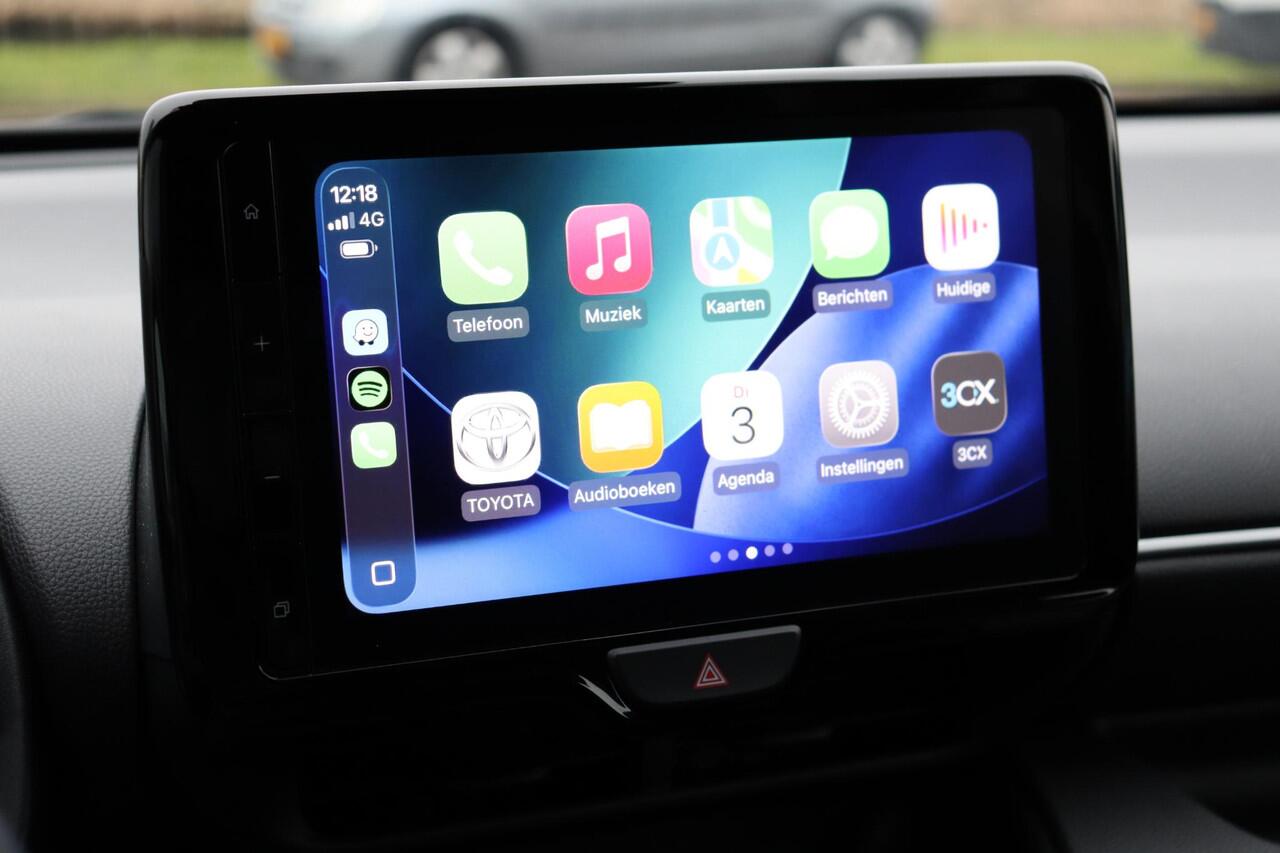 Toyota YARIS 1.5 Hybrid 115 First Edition Limited, Parkeersensoren, Stoelverwarming, Apple Carplay / Android Auto.