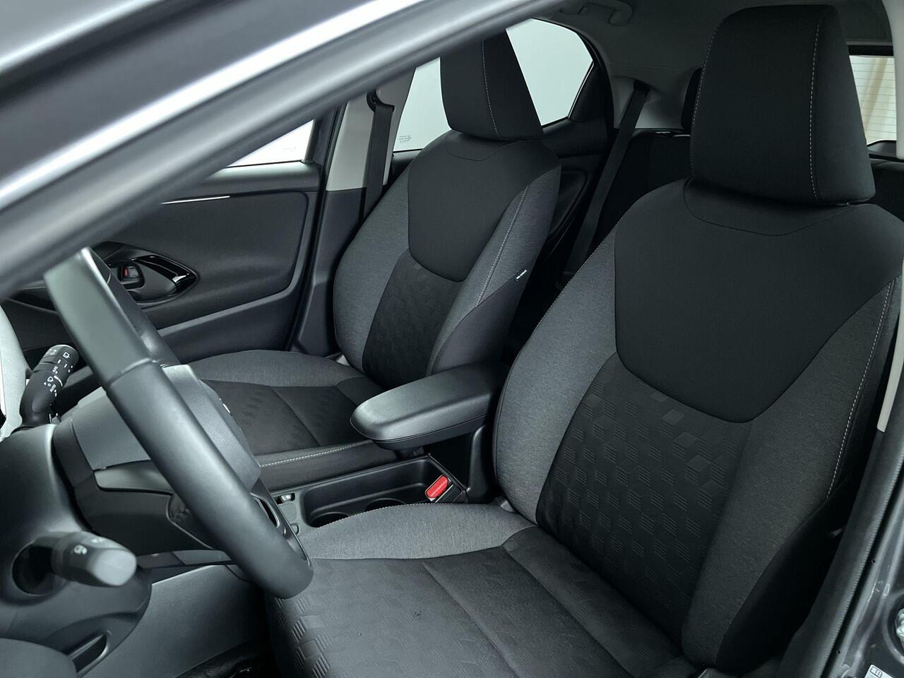 Toyota YARIS 1.5 Hybrid 115 Dynamic | Comfort Pack