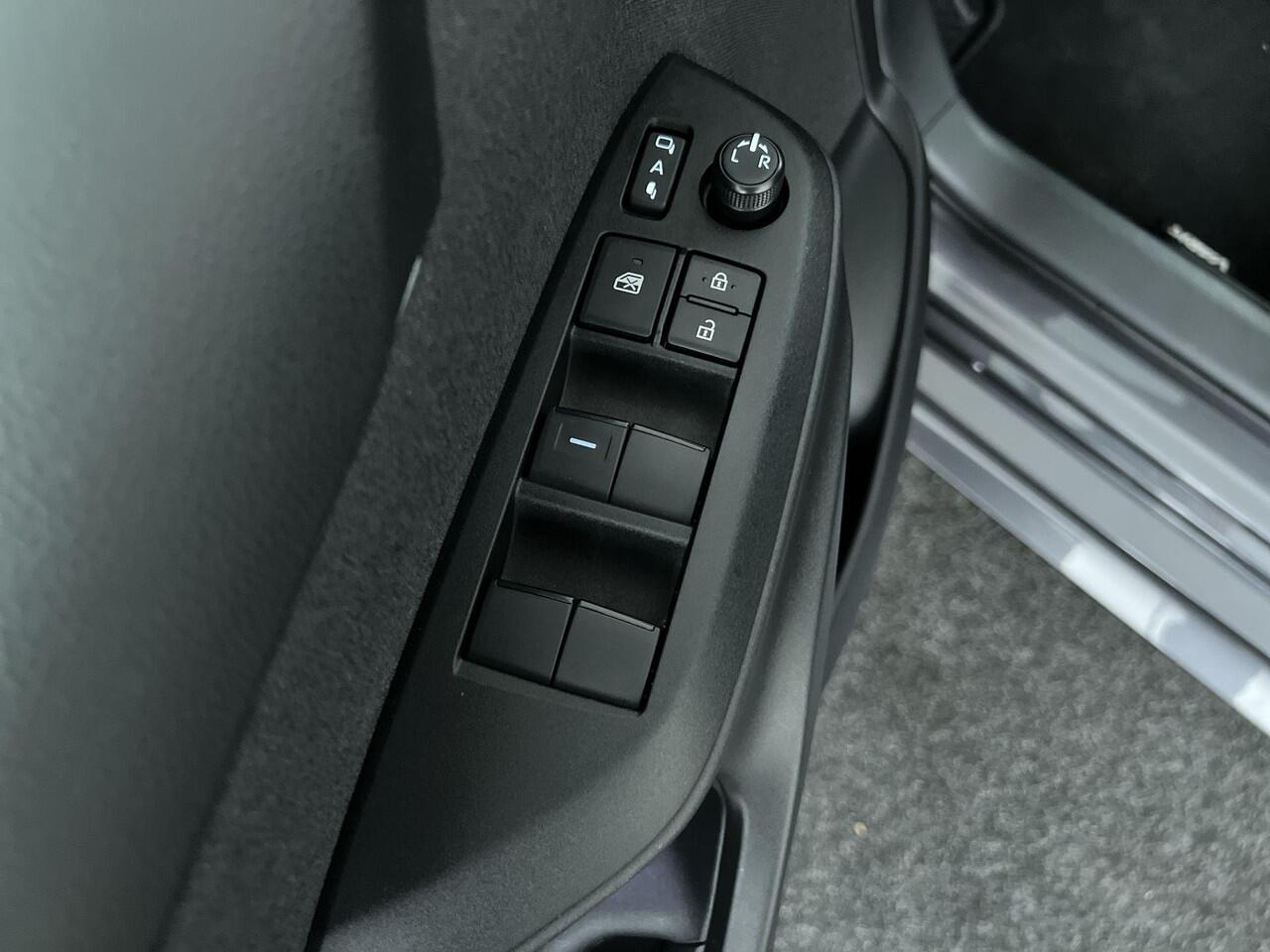 Toyota YARIS 1.5 Hybrid 115 Dynamic | Comfort Pack