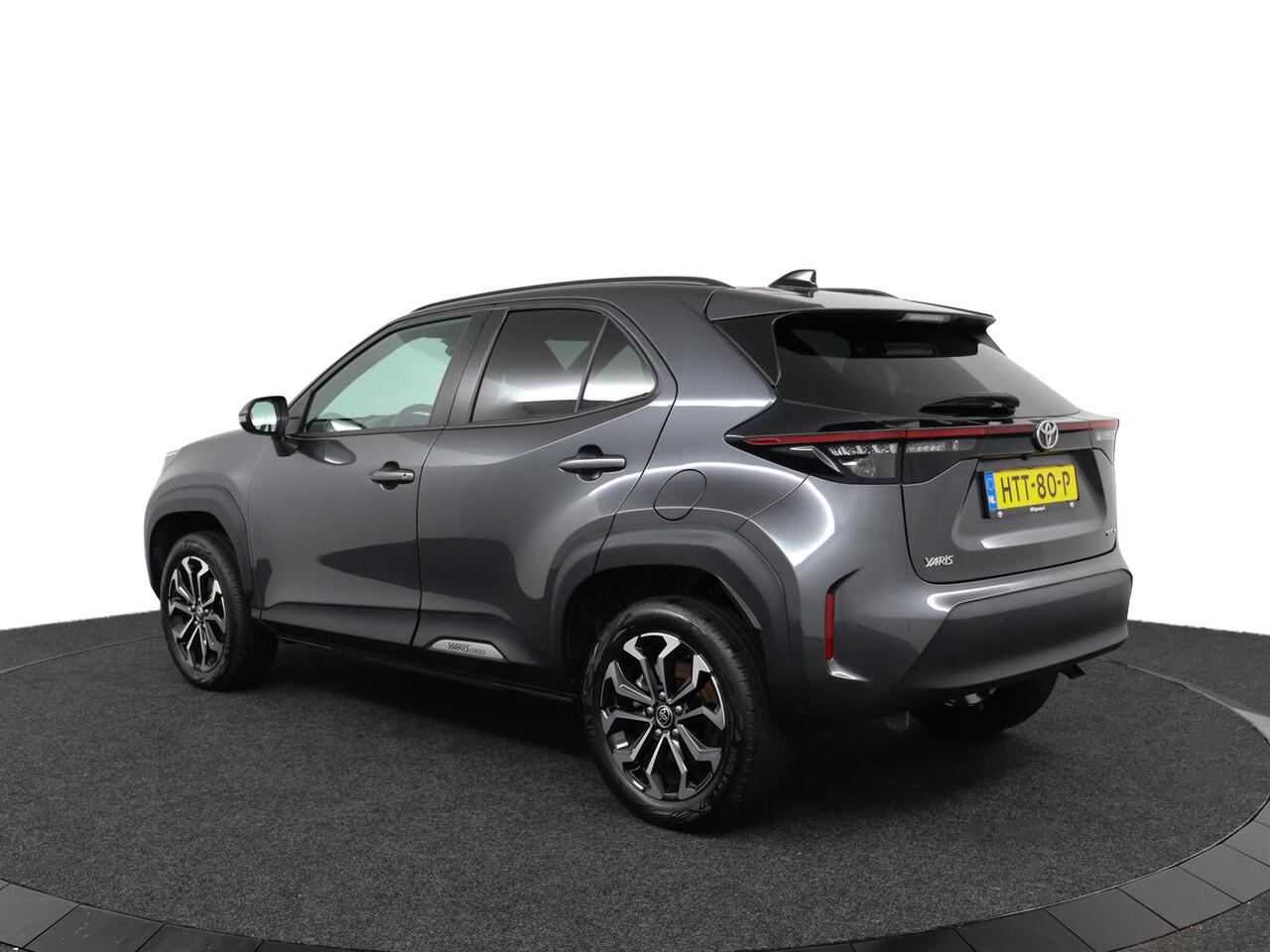 Toyota YARIS Cross 1.5 Hybrid 115 Dynamic | Comfort Pack | Parkeer sensoren | Stuur stoel verwarming |
