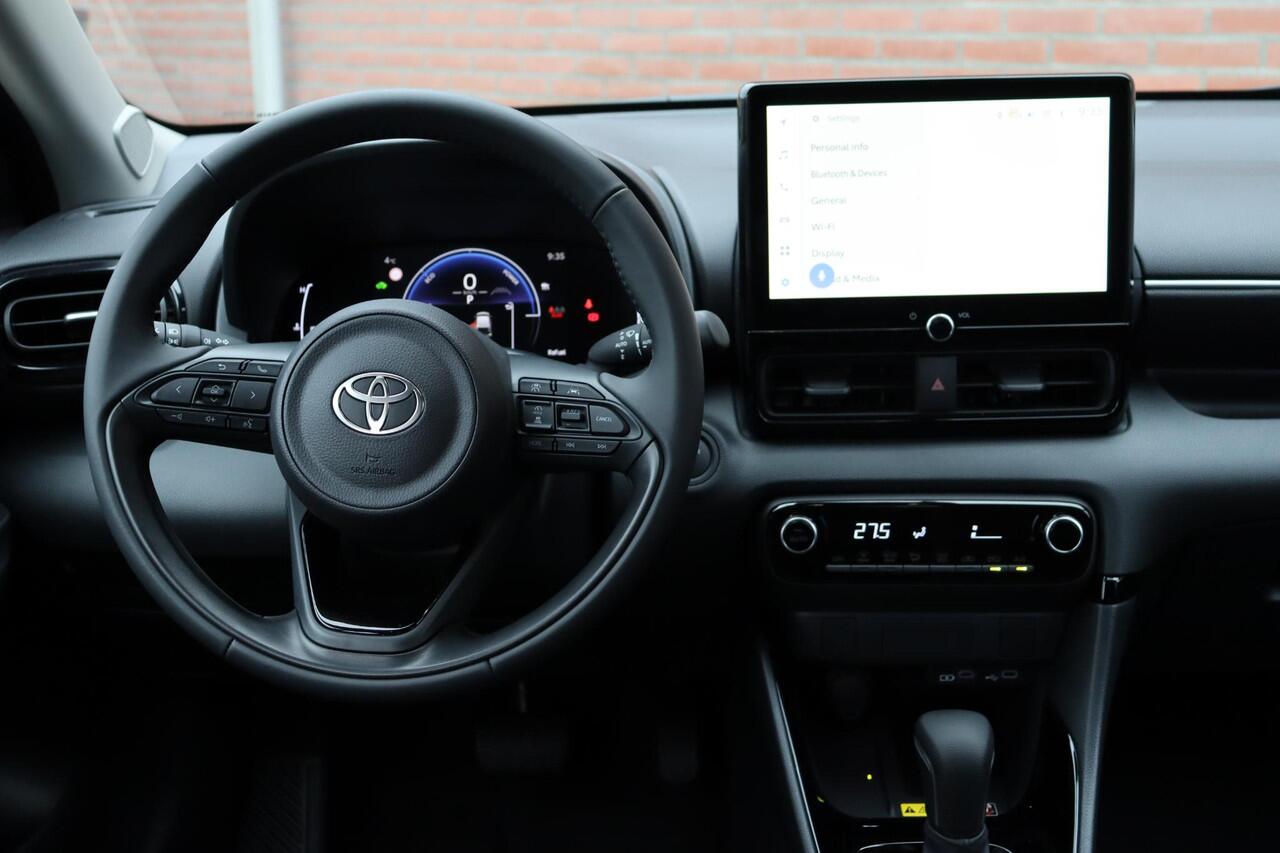 Toyota YARIS 1.5 Hybrid 115 Dynamic | Apple Carplay / Android Auto | Cruise & Climate Control | Te bestellen