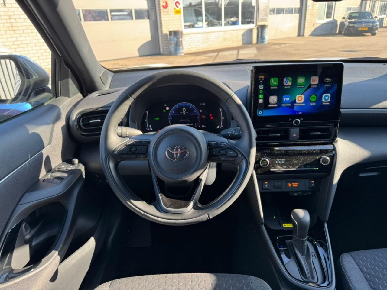 Toyota YARIS 1.5 HYBRID DYNAMIC, Zo goed als nieuw! Acc, Carplay, etc..