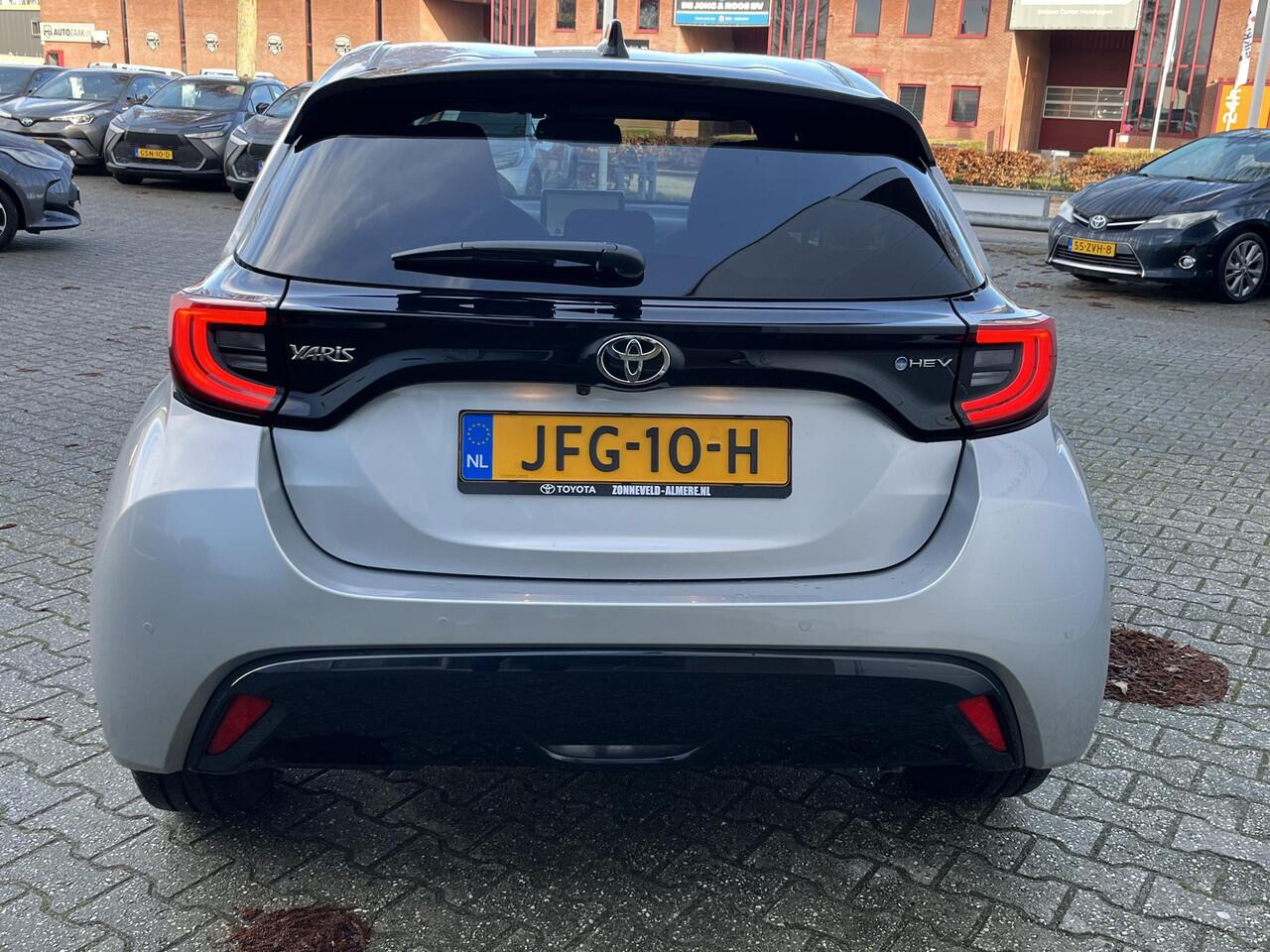 Toyota YARIS 1.5 Hybrid 130 Executive