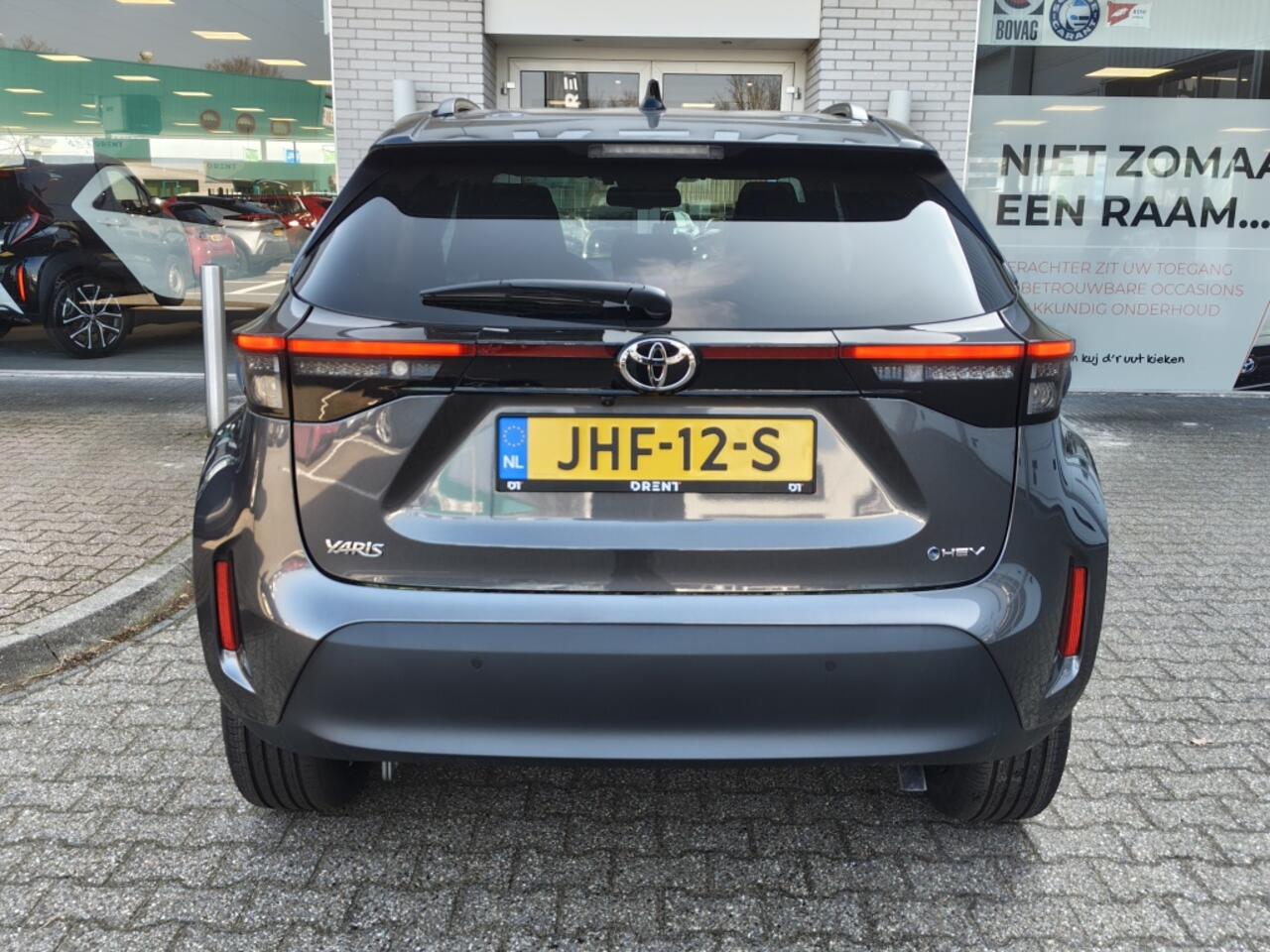 Toyota YARIS Cross 1.5 Hybrid 130 Dynamic | Comfort Pack | Sensoren v/a | Stoelverw