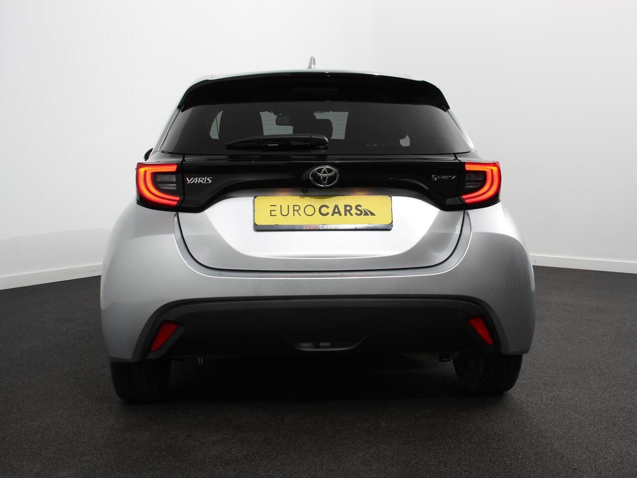 Toyota YARIS 1.5 Hybrid Dynamic Automaat | Navigatie | Climate control | Cruise control adaptive | LED | Achteruitrijcamera | Lane assist | Apple Carplay/ Android Auto | Keyless start