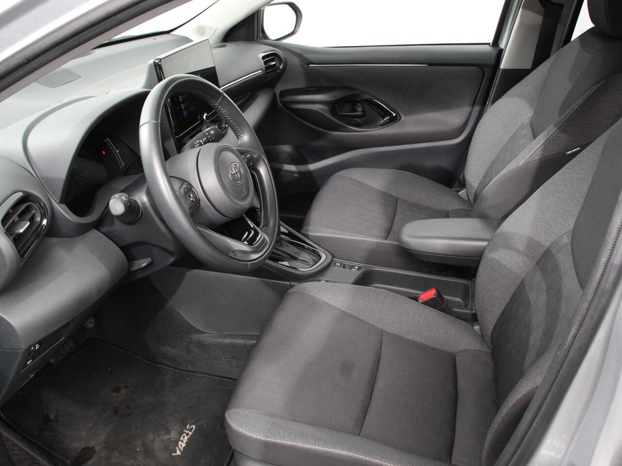 Toyota YARIS 1.5 Hybrid Dynamic Automaat | Navigatie | Climate control | Cruise control adaptive | LED | Achteruitrijcamera | Lane assist | Apple Carplay/ Android Auto | Keyless start