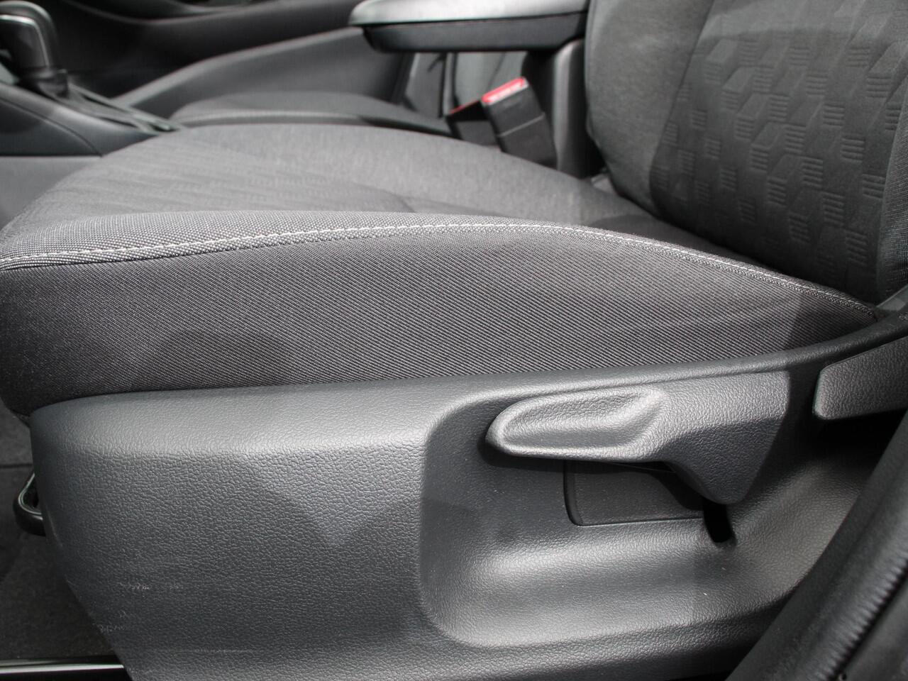 Toyota YARIS 1.5 Hybrid Dynamic Automaat | Climate control | Cruise control adaptieve | LED | Achteruitrijcamera | Lane assist | Apple Carplay/ Android Auto | Camera