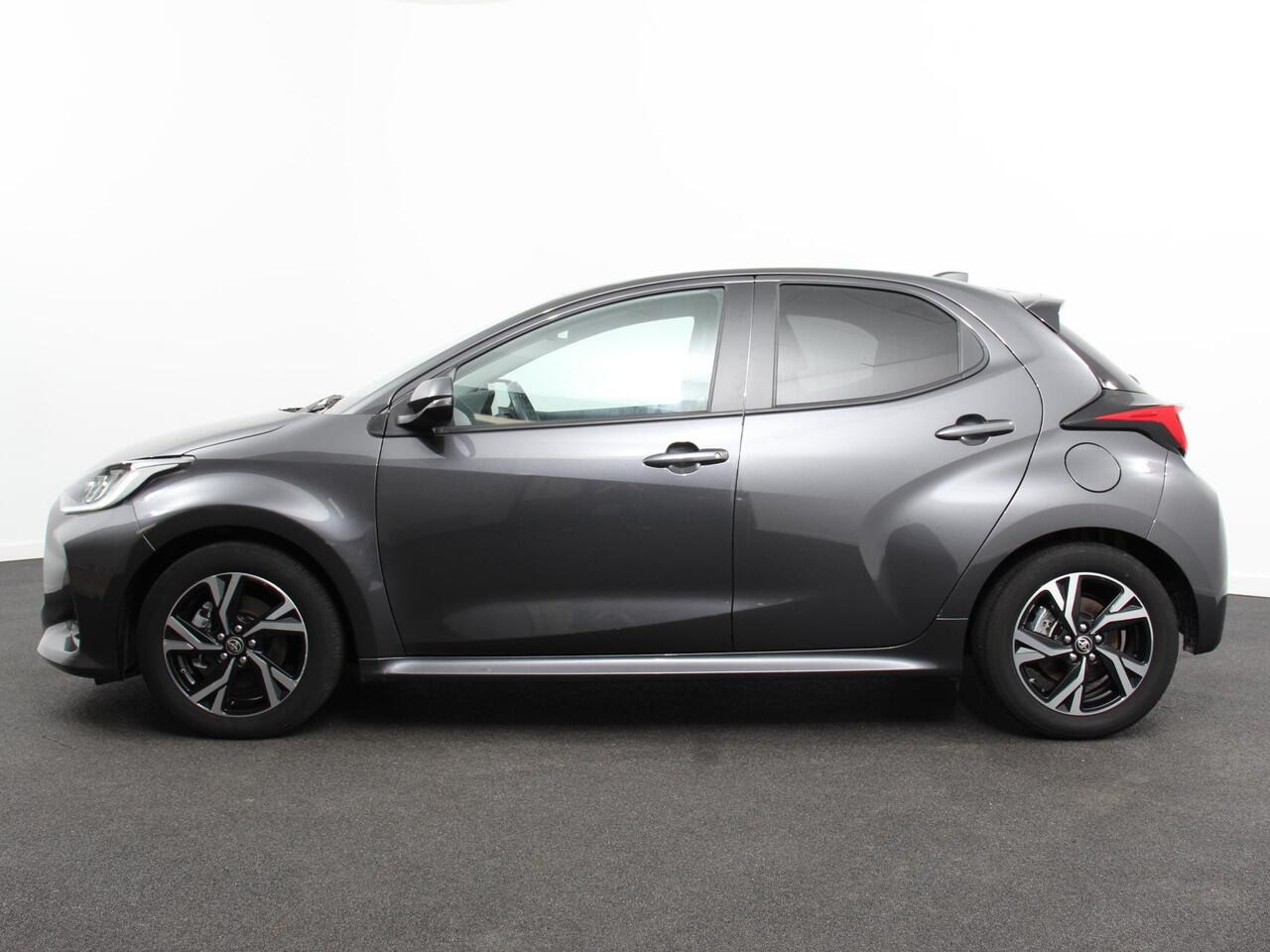 Toyota YARIS 1.5 Hybrid Dynamic Automaat | Climate control | Cruise control adaptieve | LED | Achteruitrijcamera | Lane assist | Apple Carplay/ Android Auto | Camera