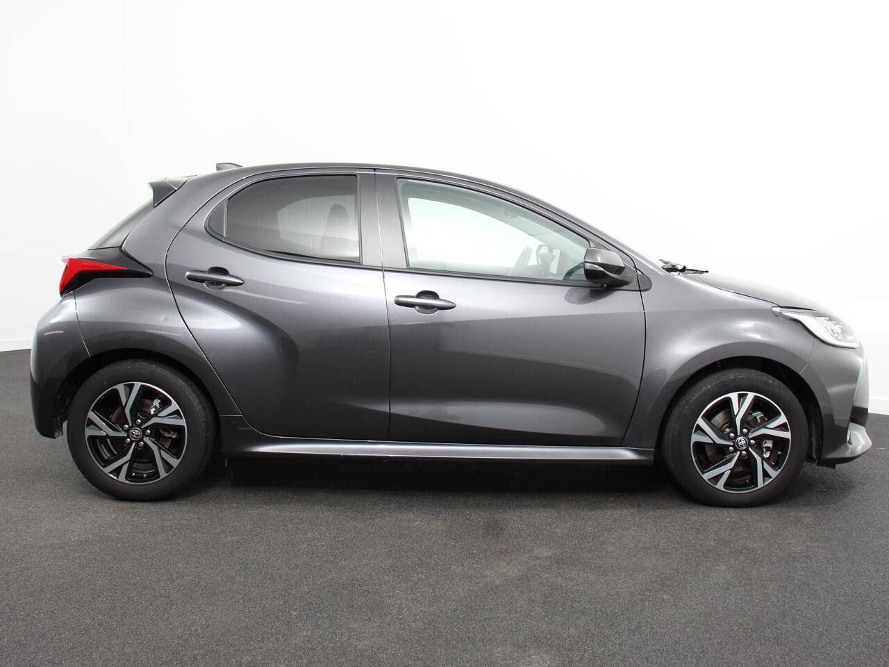 Toyota YARIS 1.5 Hybrid Dynamic Automaat | Climate control | Cruise control adaptieve | LED | Achteruitrijcamera | Lane assist | Apple Carplay/ Android Auto | Camera