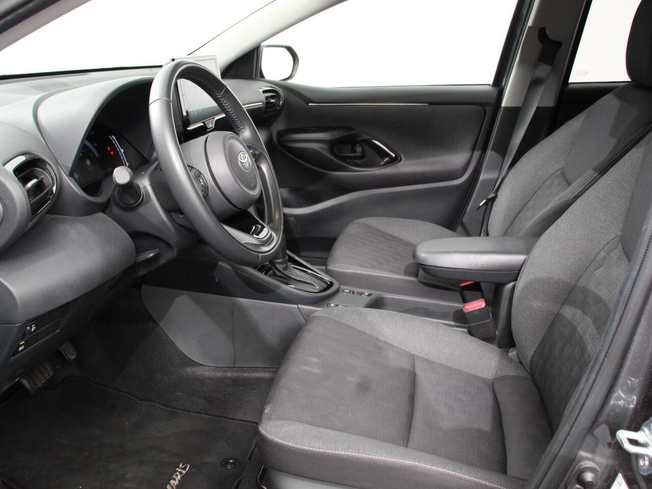 Toyota YARIS 1.5 Hybrid Dynamic Automaat | Climate control | Cruise control adaptieve | LED | Achteruitrijcamera | Lane assist | Apple Carplay/ Android Auto | Camera