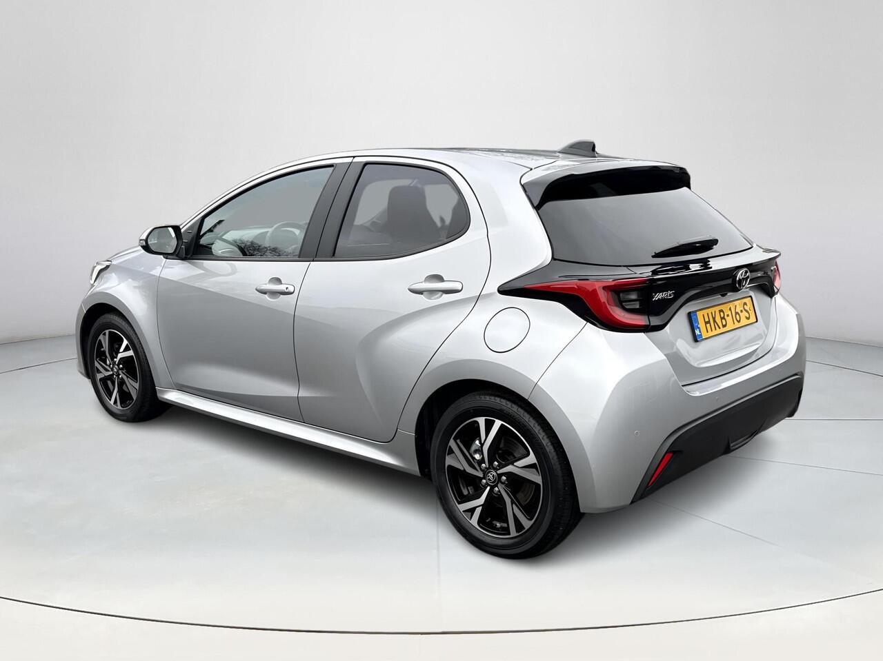 Toyota YARIS 1.5 Hybrid 115 Dynamic | Apple CarPlay/Android auto | Achteruitrijcamera | Comfort pack | Parkeersensoren