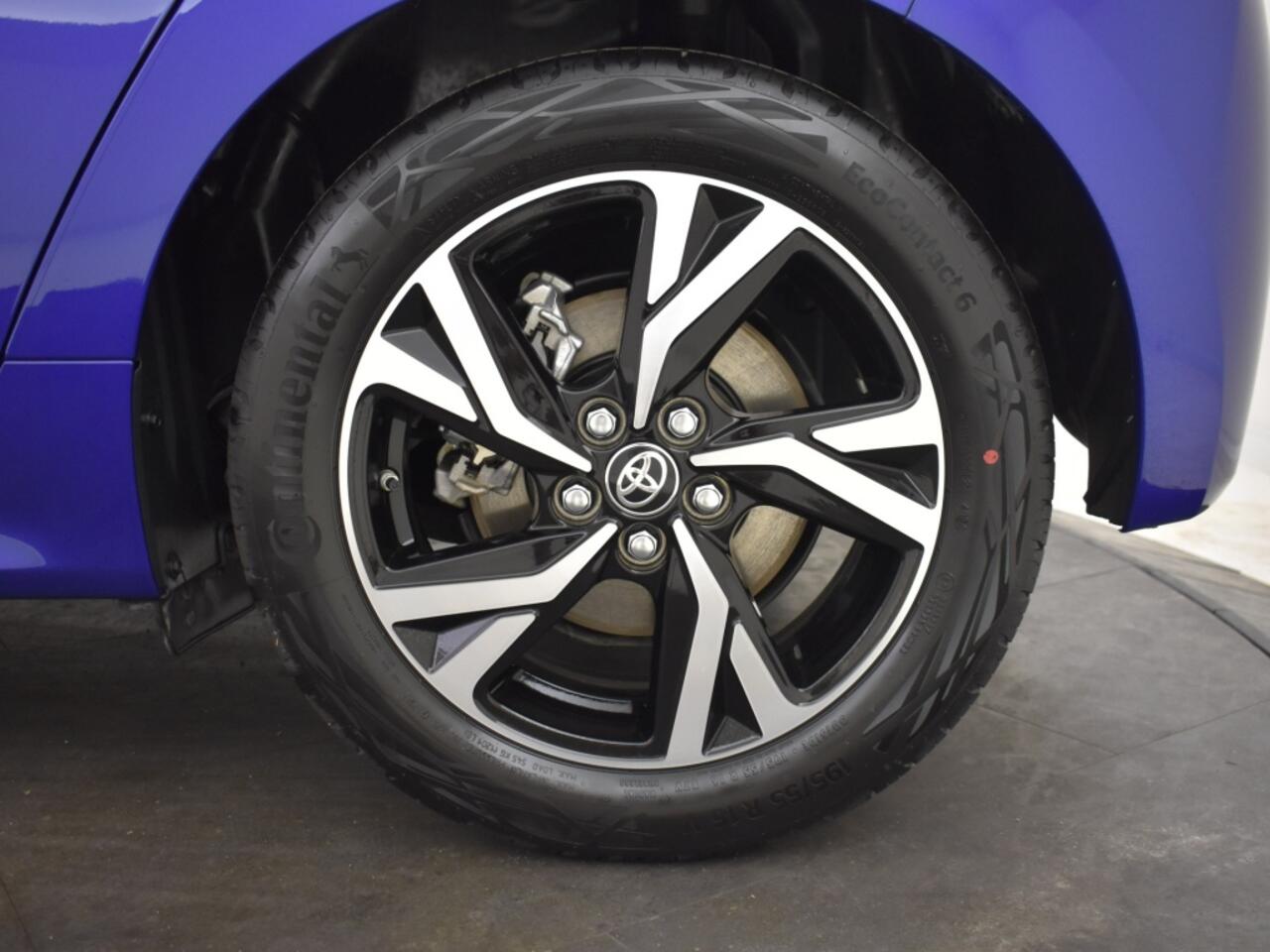 Toyota YARIS 1.5 Hybrid 115 Style | PDC | BSM | Stuur-/ Stoelverwarm. |