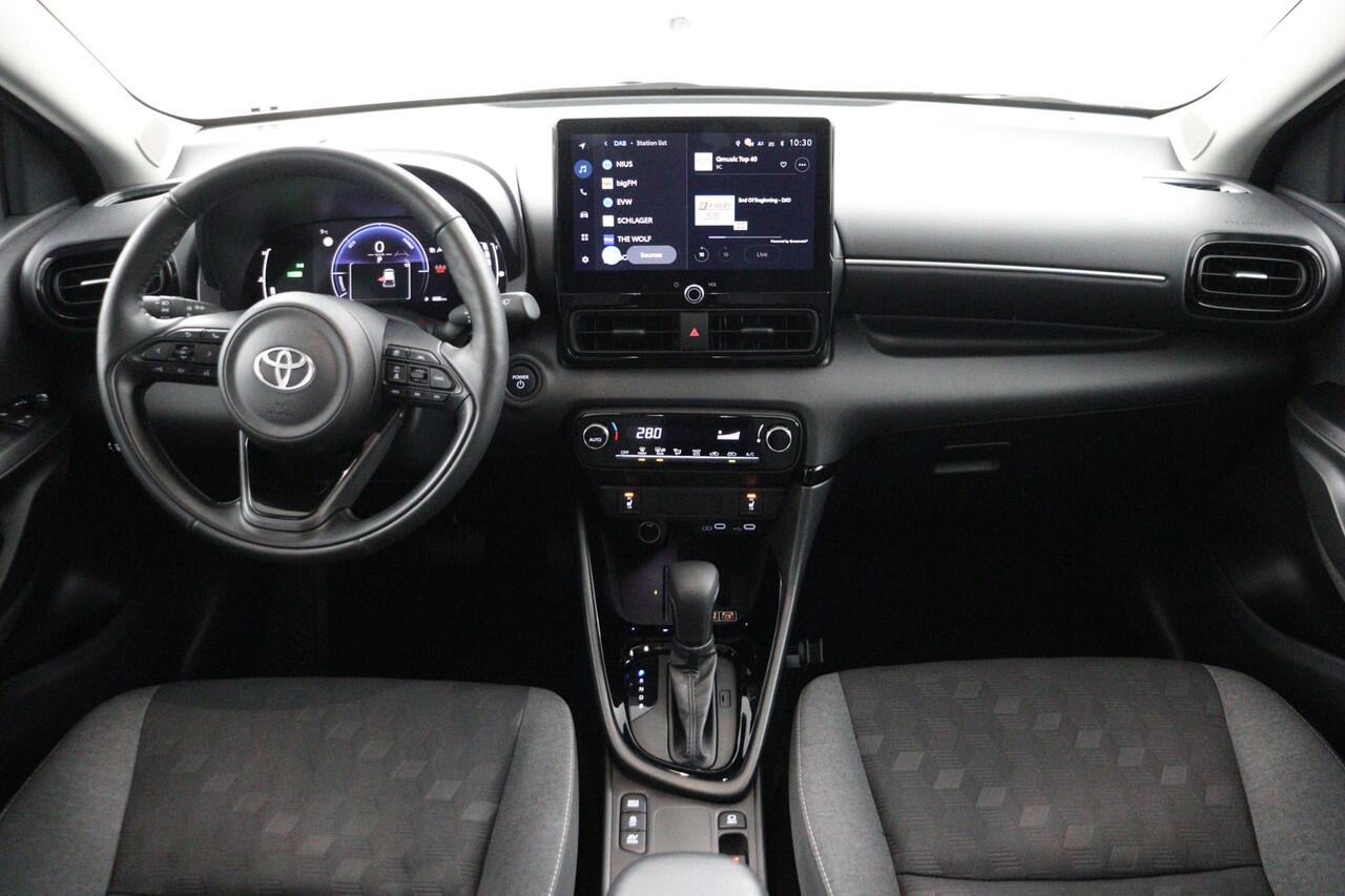 Toyota YARIS 1.5 Hybrid 115 Dynamic | Stoel / Stuurverwarming | Dodehoekdetectie | Apple Carplay/Android Auto |